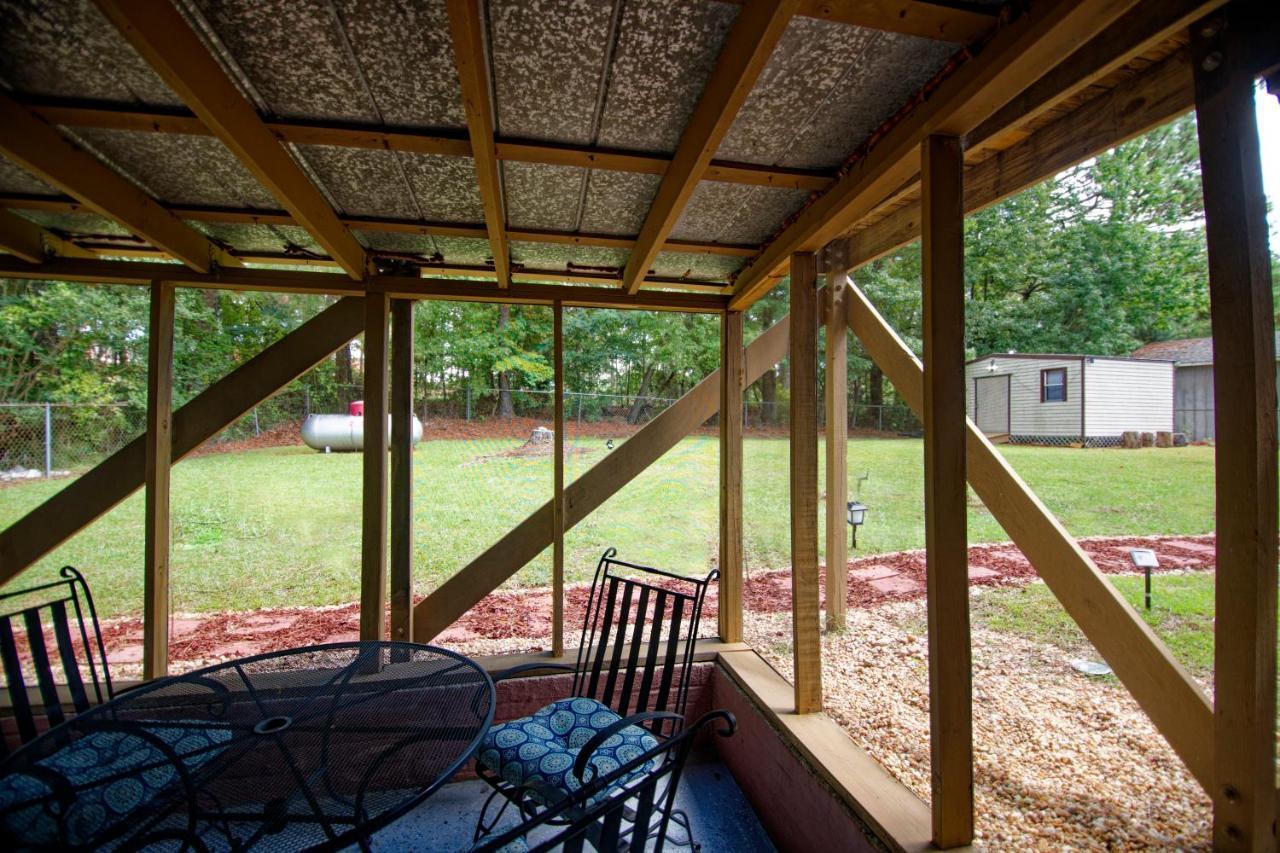 Pine Forest Zen Cottage - 10 Min To Fort Bragg Fayetteville Eksteriør bilde